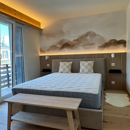23 Apartament